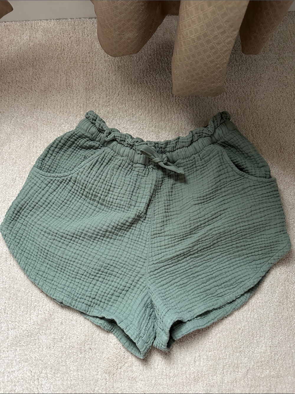 Alice Walk cloud shorts